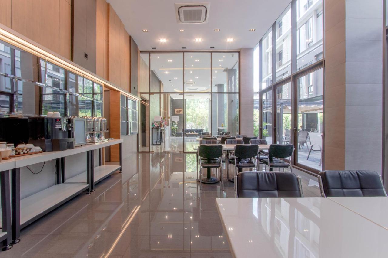 Kepler Residence Bangkok Exterior foto